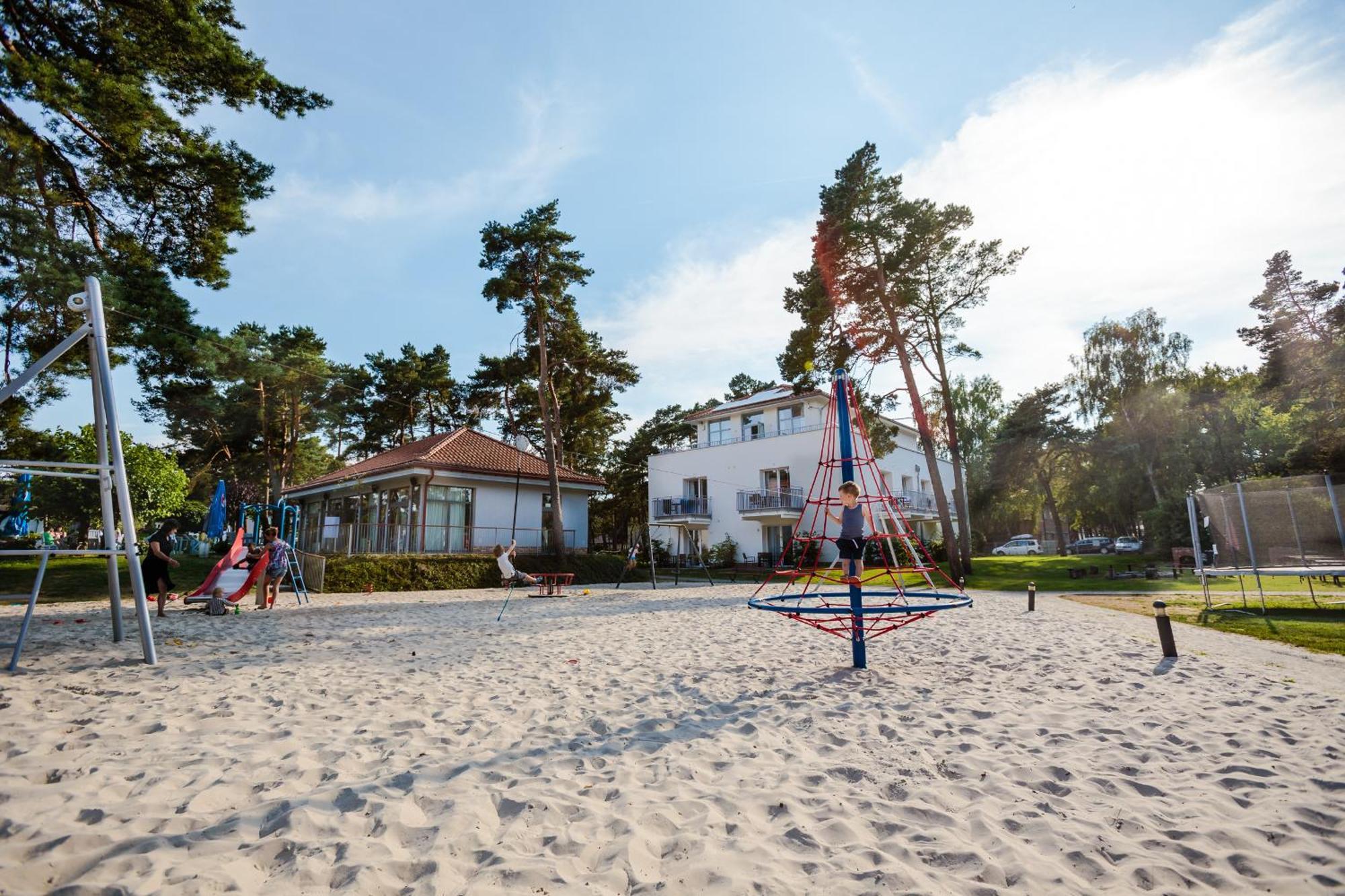 Apartamenty Za Rega Mrzeżyno Esterno foto